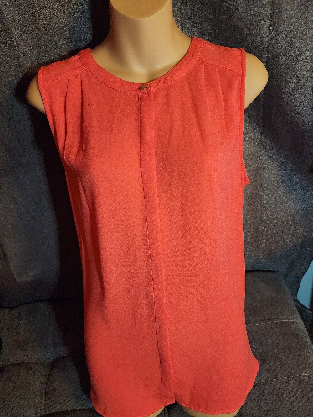 Apt. 9 Essentials XL Coral Sleeveless Blouse Hidden Button Hi-Low Hem Like New